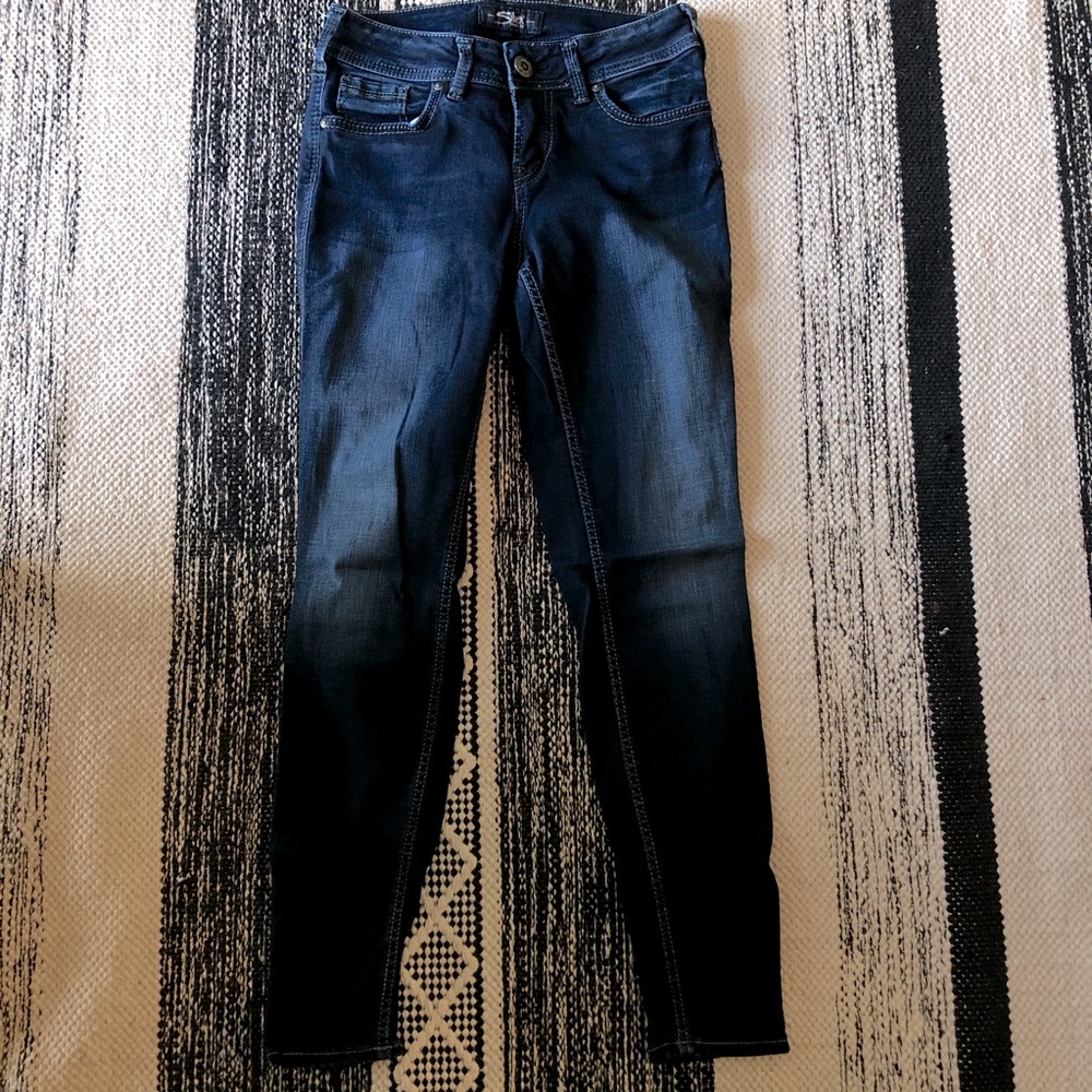 Silver Jean Co. Suki mid rise jean